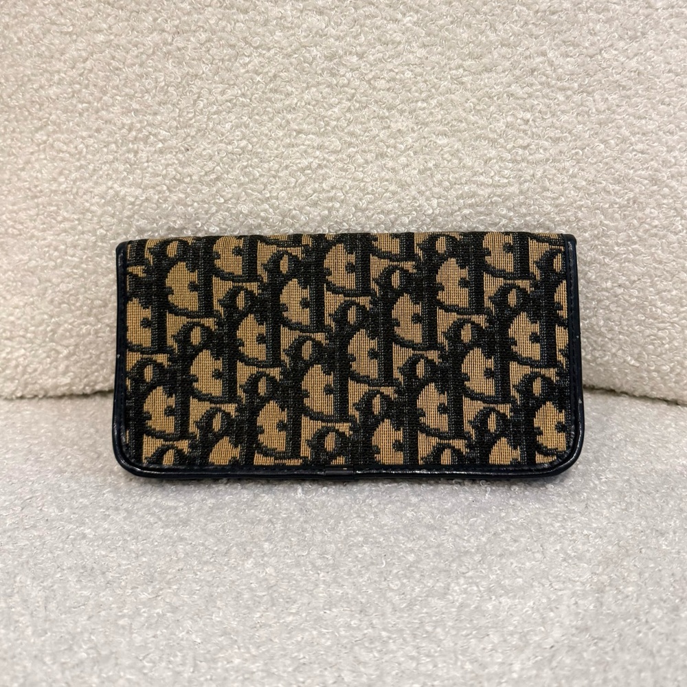 Authentic Dior Pouch - Picture 2 of 9